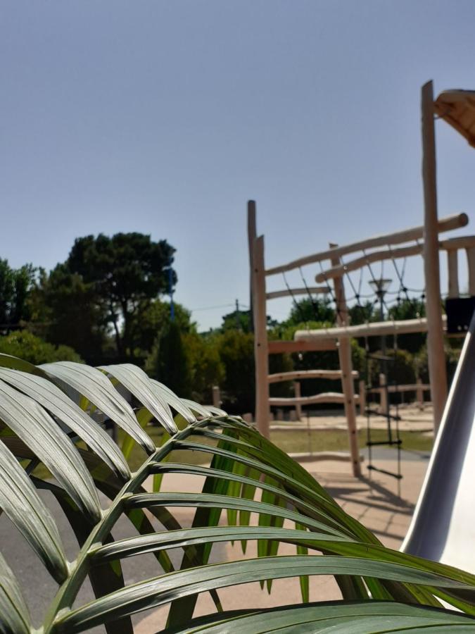 Camping Les Places Dorees Saint-Jean-de-Monts Exterior photo